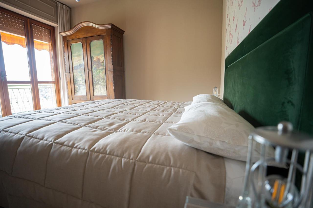 Ca'Du Lin - Jacuzzi Bed & Breakfast Cisterna d'Asti Exterior photo